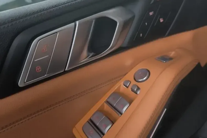 BMW X7 din 2022 cu 68.400 km - oferta BMW152972 - foto 9