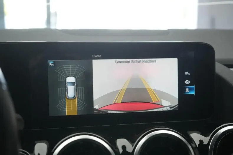 Mercedes-Benz GLA 200 din 2021 cu 97.000 km - oferta MER152973 - foto 10