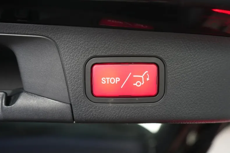 Mercedes-Benz GLA 200 din 2021 cu 97.000 km - oferta MER152973 - foto 15