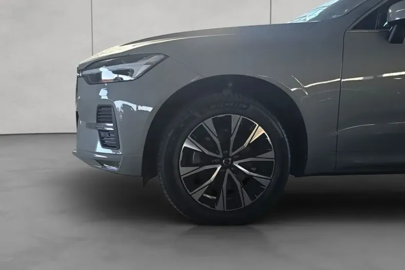 Volvo XC60 din 2024 cu 12.516 km - oferta VOL152974 - foto 7