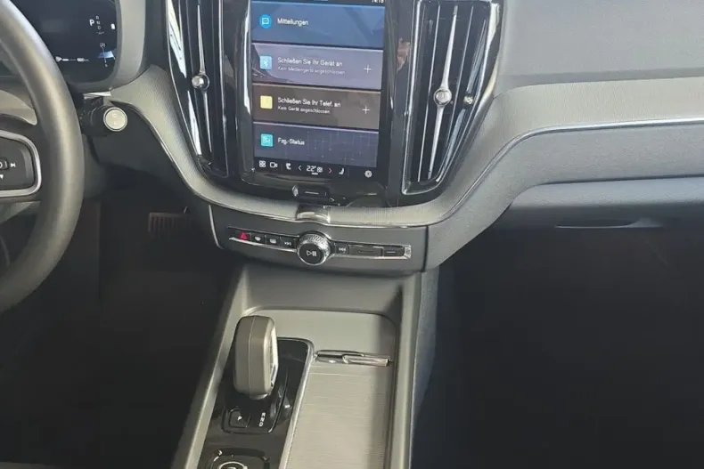 Volvo XC60 din 2024 cu 12.516 km - oferta VOL152974 - foto 12