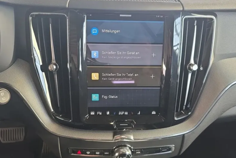 Volvo XC60 din 2024 cu 12.516 km - oferta VOL152974 - foto 13