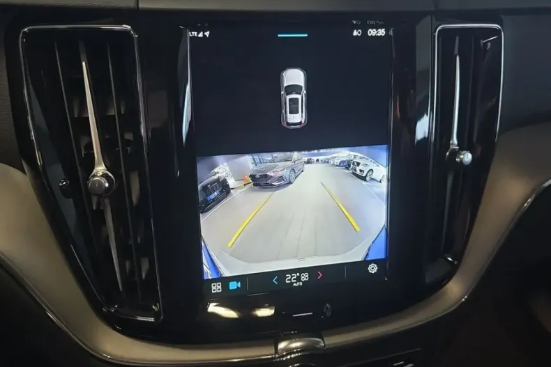 Volvo XC60 din 2024 cu 16.917 km - oferta VOL152975 - foto 17