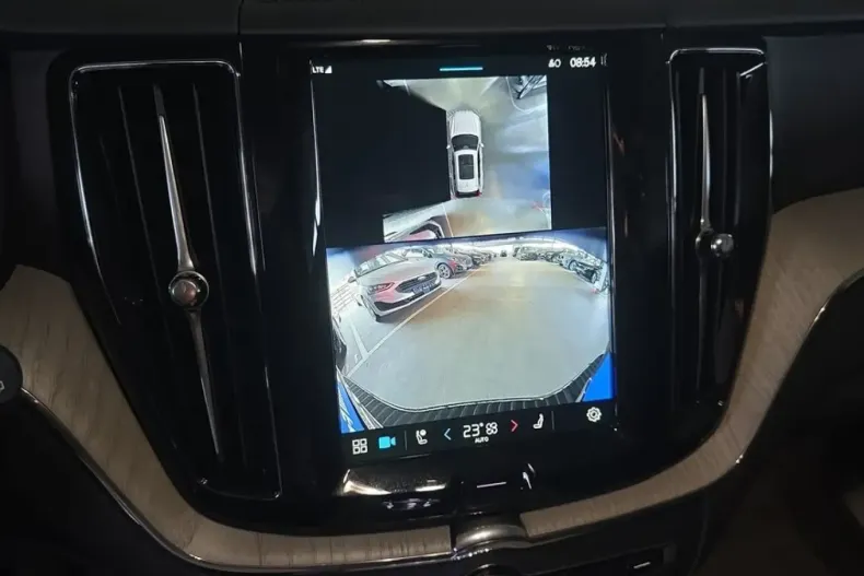 Volvo XC60 din 2024 cu 19.823 km - oferta VOL152976 - foto 17