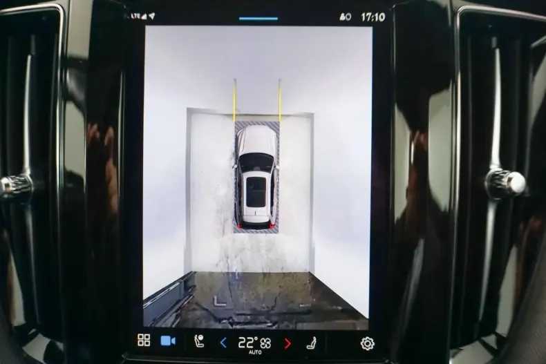 Volvo XC60 din 2024 cu 29.985 km - oferta VOL152977 - foto 12