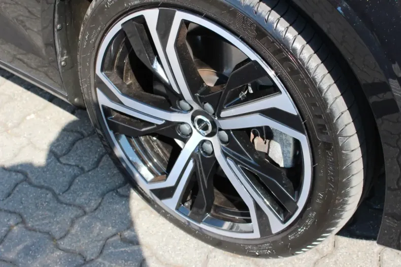 Volvo S60 din 2023 cu 10.500 km - oferta VOL152978 - foto 5