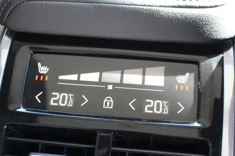 Volvo S60 din 2023 cu 10.500 km - oferta VOL152978 - foto 8