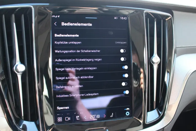 Volvo S60 din 2023 cu 10.500 km - oferta VOL152978 - foto 22