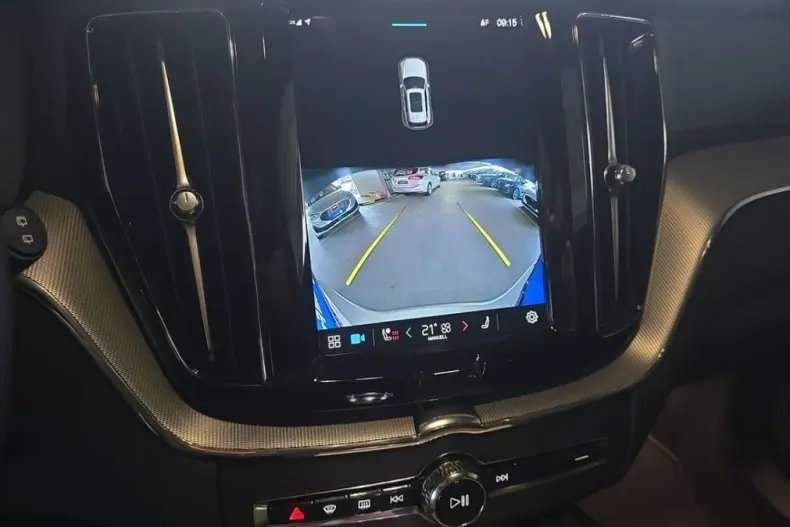 Volvo XC60 din 2022 cu 22.490 km - oferta VOL152979 - foto 18