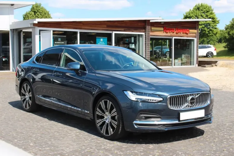 Volvo S90 din 2024 cu 23.100 km - oferta VOL152980 - foto 1