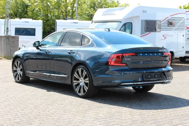 Volvo S90 din 2024 cu 23.100 km - oferta VOL152980 - foto 2