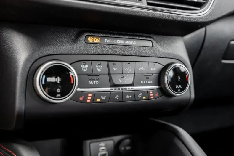 Ford Kuga din 2024 cu 9.650 km - oferta FOR152981 - foto 10