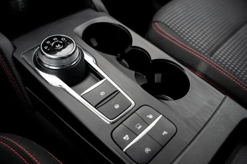 Ford Kuga din 2024 cu 9.650 km - oferta FOR152981 - foto 11