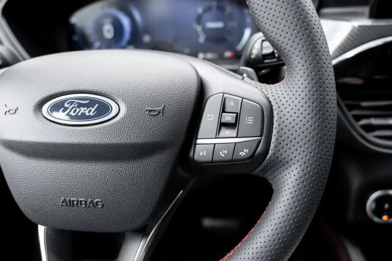 Ford Kuga din 2024 cu 9.650 km - oferta FOR152981 - foto 16