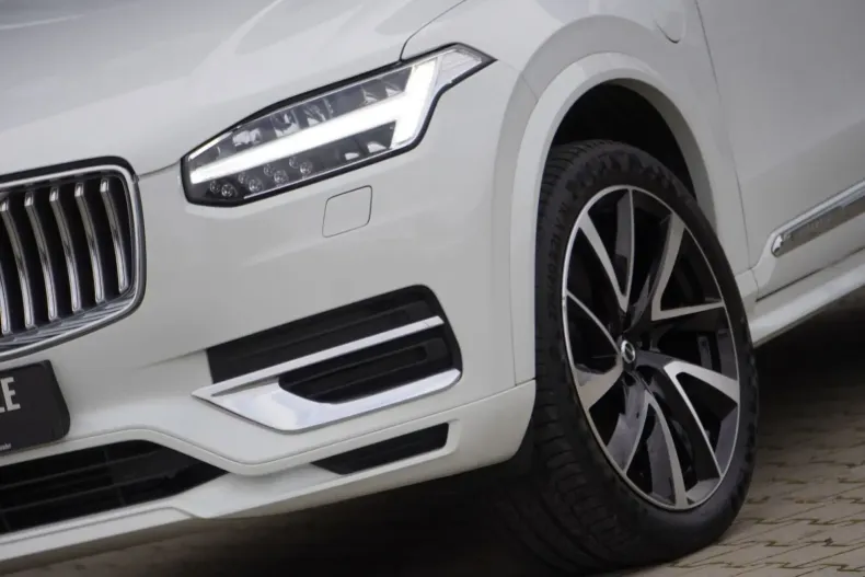Volvo XC90 din 2021 cu 43.300 km - oferta VOL152982 - foto 11