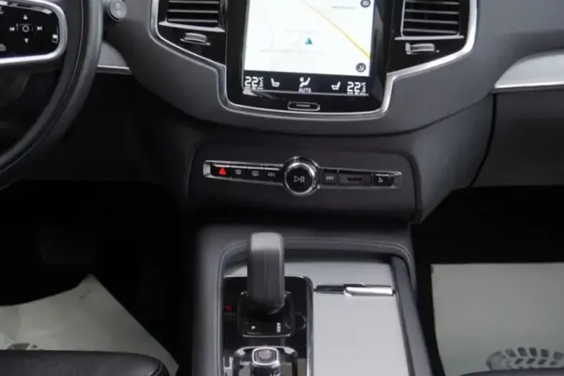 Volvo XC90 din 2021 cu 43.300 km - oferta VOL152982 - foto 23