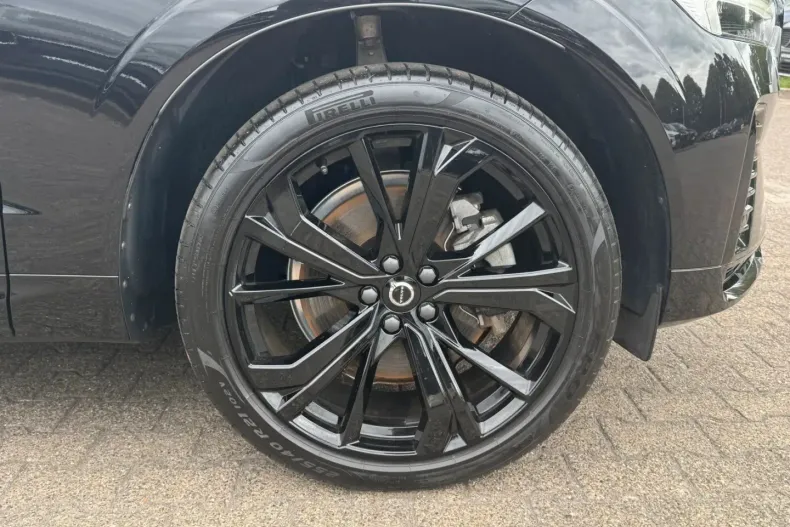 Volvo XC60 din 2024 cu 32.546 km - oferta VOL152983 - foto 12