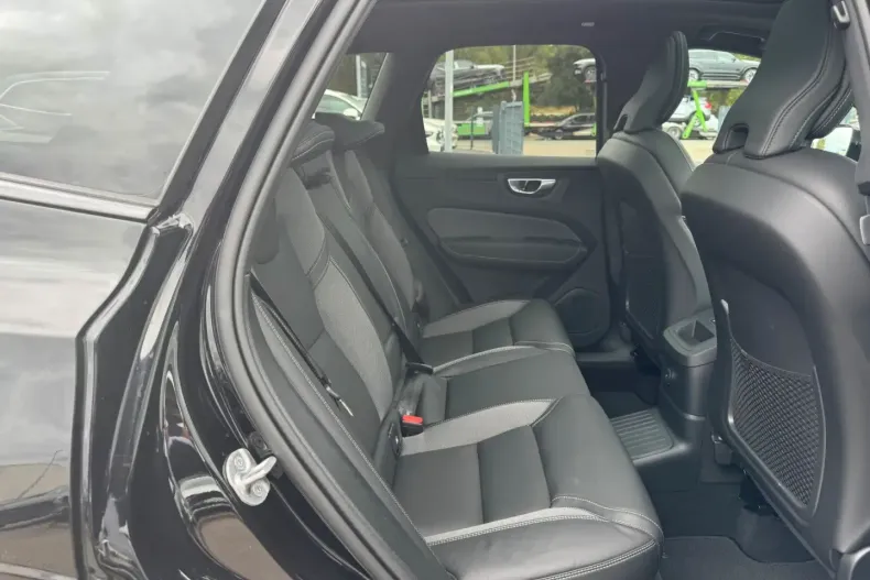 Volvo XC60 din 2024 cu 32.546 km - oferta VOL152983 - foto 14