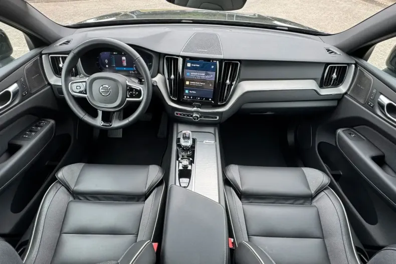 Volvo XC60 din 2024 cu 32.546 km - oferta VOL152983 - foto 15