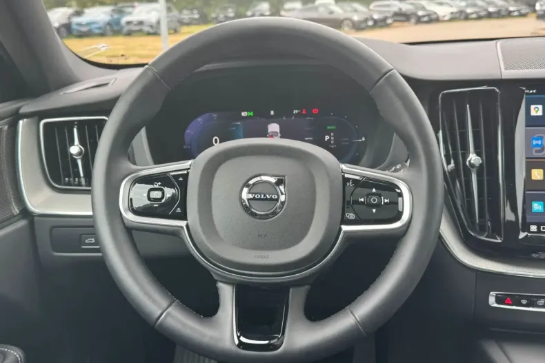 Volvo XC60 din 2024 cu 32.546 km - oferta VOL152983 - foto 16