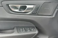 Volvo XC60 din 2024 cu 32.546 km - oferta VOL152983 - foto 17