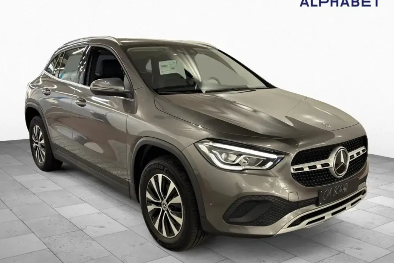 Mercedes-Benz GLA 180 din 2022 cu 60.136 km - oferta MER152984 - foto 1