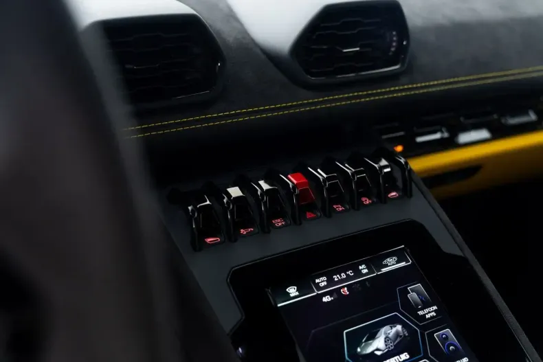 Lamborghini Huracán din 2024 cu 4.237 km - oferta LAM152987 - foto 38