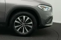 Mercedes-Benz GLA 180 din 2021 cu 97.556 km - oferta MER152989 - foto 4