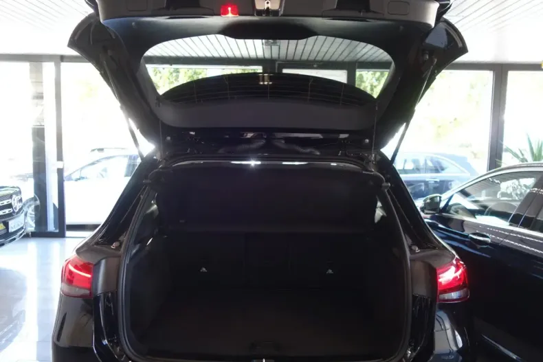 Mercedes-Benz GLA 180 din 2022 cu 100.000 km - oferta MER152991 - foto 35