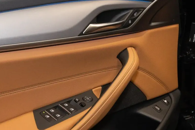 BMW 530 din 2022 cu 79.072 km - oferta BMW152992 - foto 6