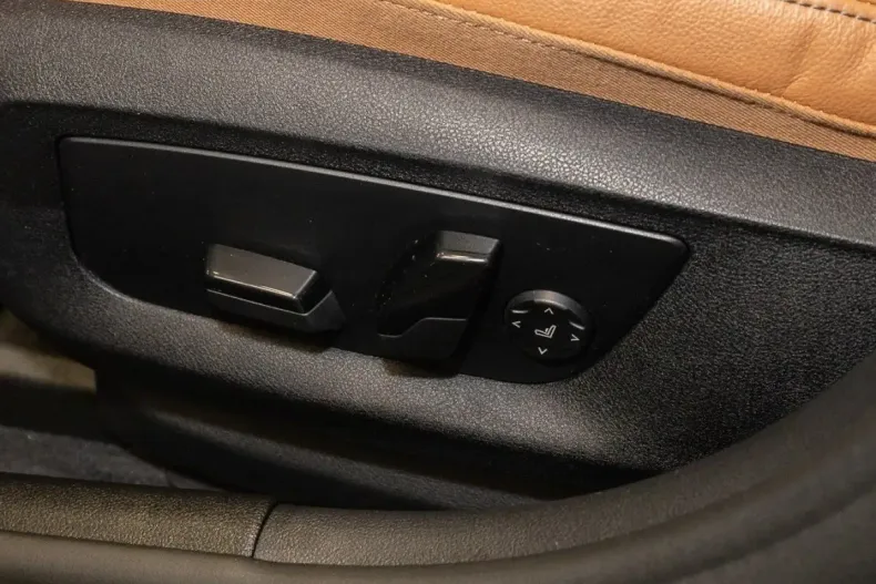 BMW 530 din 2022 cu 79.072 km - oferta BMW152992 - foto 12