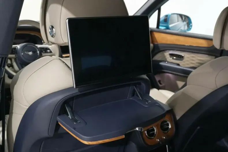 Bentley Bentayga din 2024 cu 6.178 km - oferta BEN152993 - foto 23