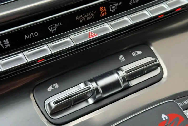 Mercedes-Benz V 300 din 2025 cu 9 km - oferta MER152995 - foto 8