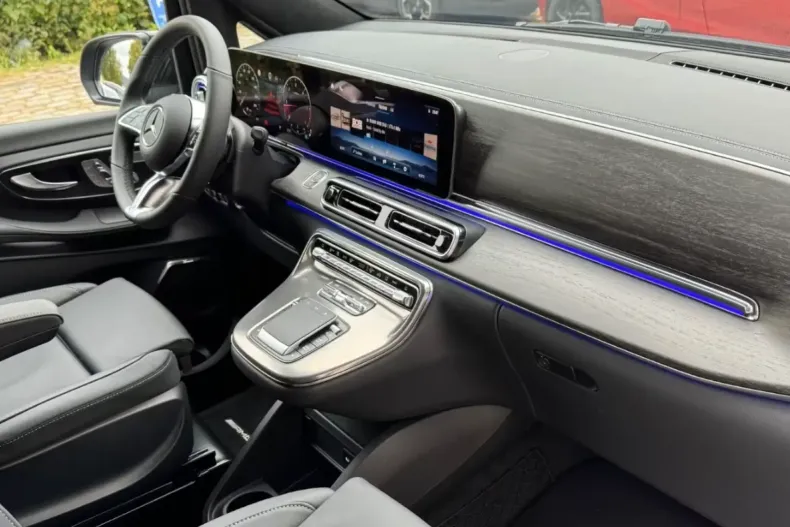 Mercedes-Benz V 300 din 2025 cu 9 km - oferta MER152995 - foto 14