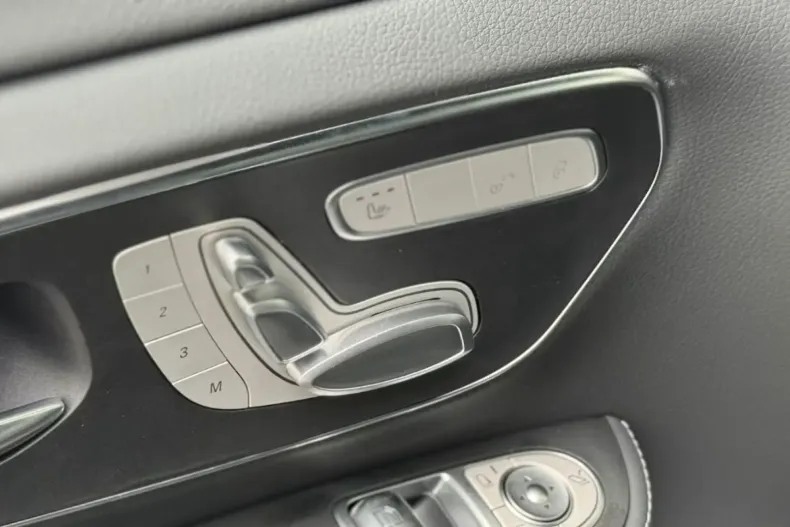 Mercedes-Benz V 300 din 2025 cu 9 km - oferta MER152995 - foto 15