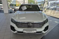 Volkswagen Touareg din 2022 cu 87.822 km - oferta VOL152997 - foto 2