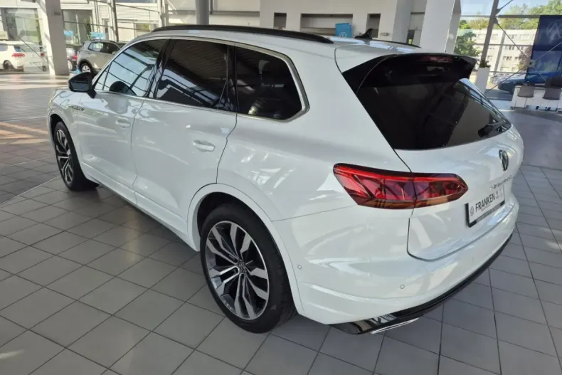 Volkswagen Touareg din 2022 cu 87.822 km - oferta VOL152997 - foto 3