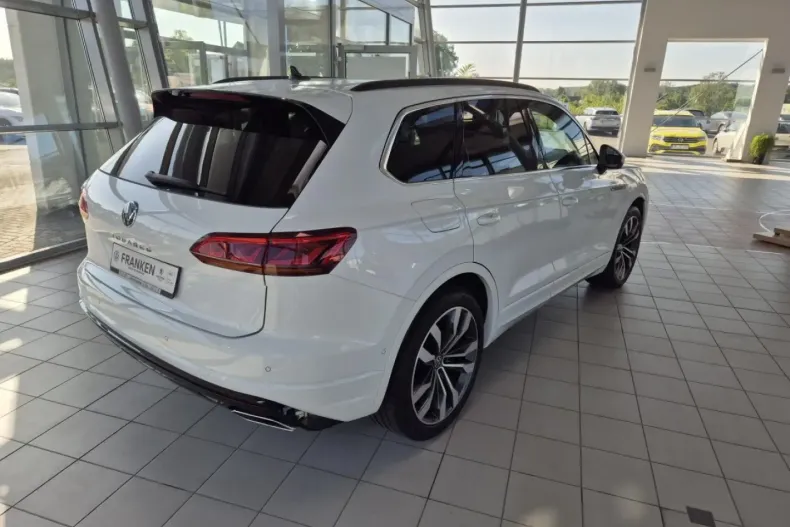 Volkswagen Touareg din 2022 cu 87.822 km - oferta VOL152997 - foto 4