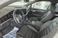 Volkswagen Touareg din 2022 cu 87.822 km - oferta VOL152997 - foto 9