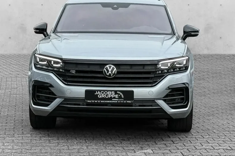 Volkswagen Touareg din 2022 cu 82.870 km - oferta VOL152999 - foto 1