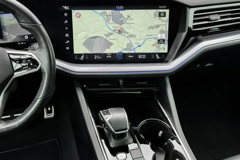 Volkswagen Touareg din 2022 cu 82.870 km - oferta VOL152999 - foto 2