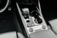 Volkswagen Touareg din 2022 cu 82.870 km - oferta VOL152999 - foto 4