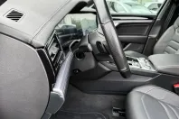 Volkswagen Touareg din 2022 cu 82.870 km - oferta VOL152999 - foto 9