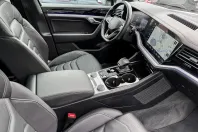 Volkswagen Touareg din 2022 cu 82.870 km - oferta VOL152999 - foto 19