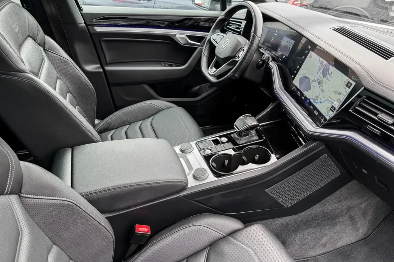 Volkswagen Touareg din 2022 cu 82.870 km - oferta VOL152999 - foto 19