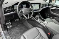 Volkswagen Touareg din 2022 cu 82.870 km - oferta VOL152999 - foto 20