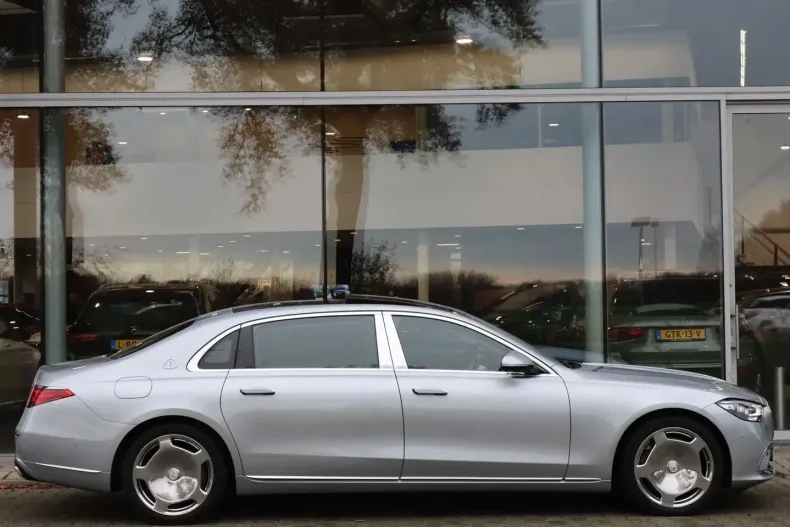 Mercedes-Benz S 680 din 2023 cu 11.091 km - oferta MER153012 - foto 5