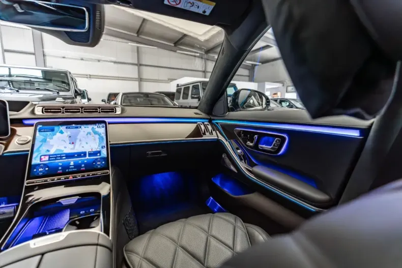 Mercedes-Benz S 680 din 2024 cu 10.977 km - oferta MER153016 - foto 10