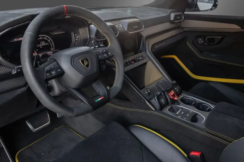 Lamborghini Urus din 2023 cu 19.990 km - oferta LAM153030 - foto 9