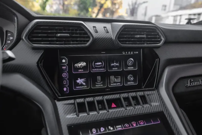 Lamborghini Urus din 2023 cu 19.990 km - oferta LAM153030 - foto 13